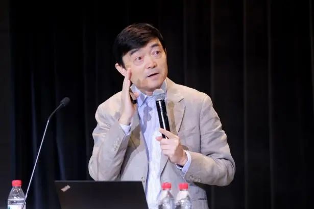麻豆传媒a片